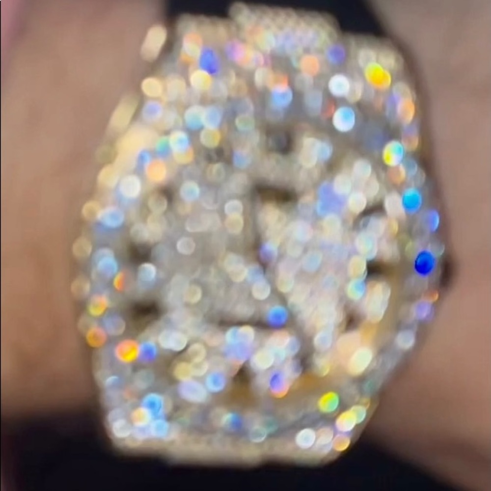 Alpha Era rubber band watch
